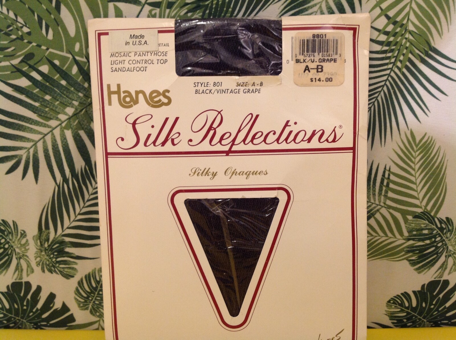 Vintage Pantyhose Hanes Opaques Color Vintage grape size A-B B005C