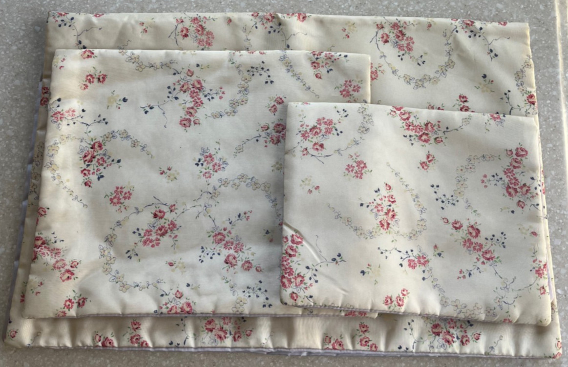 *3* Vintage Travel Satin Hosiery Lingerie Bags 8″x6″ 8″x 10″ And 16″ X 10″