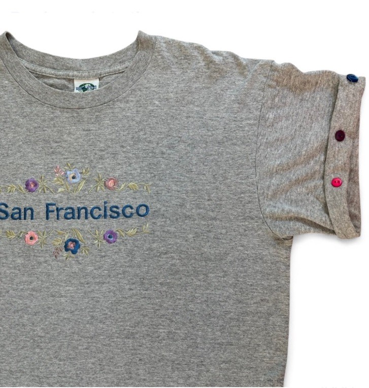 Vintage San Francisco Embroidered Gray T-Shirt w/ Buttons Made in USA Women Lg