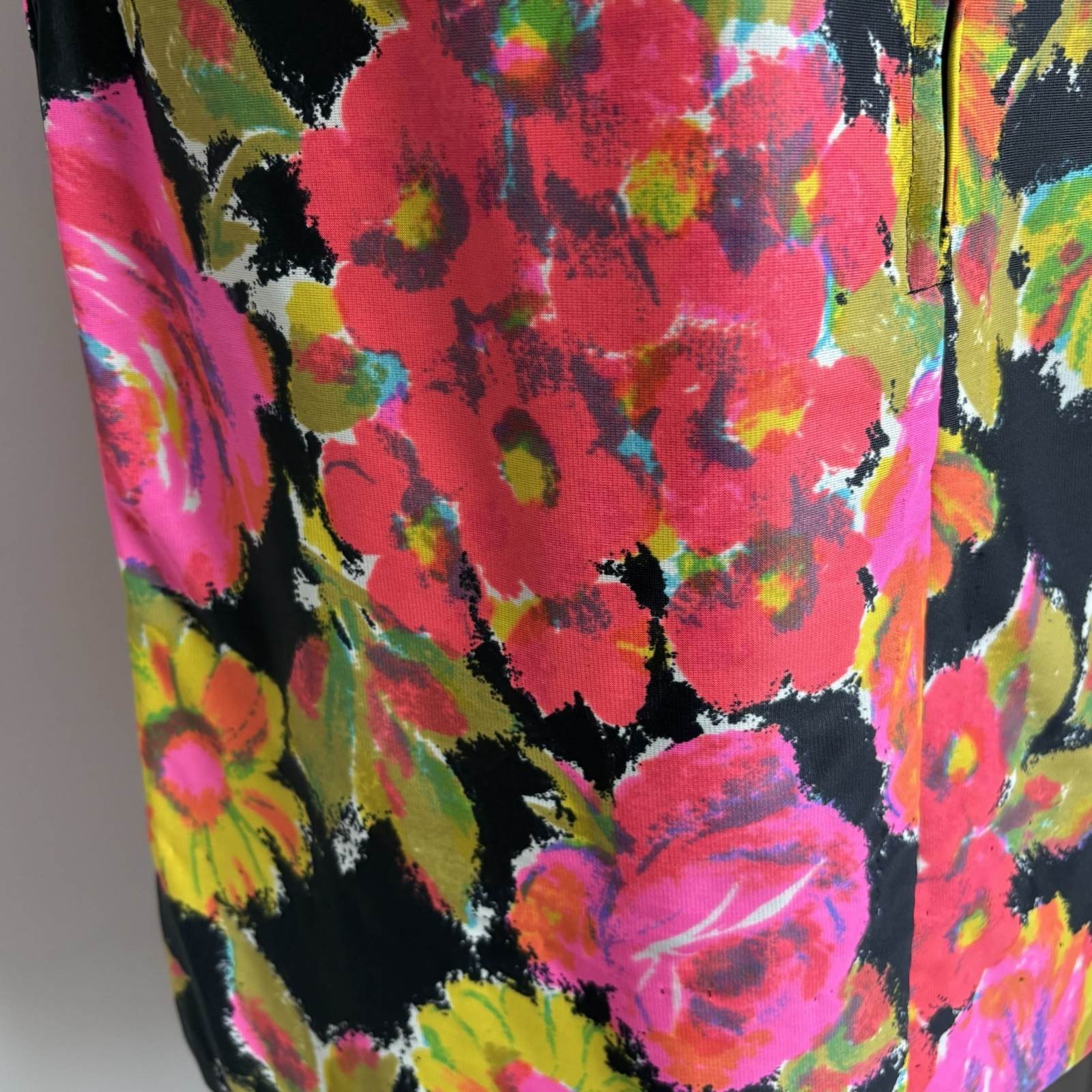 Vintage Mod 1960’s Neon Pink Day Glo Roses & Floral on Black Shift Dress XS/S