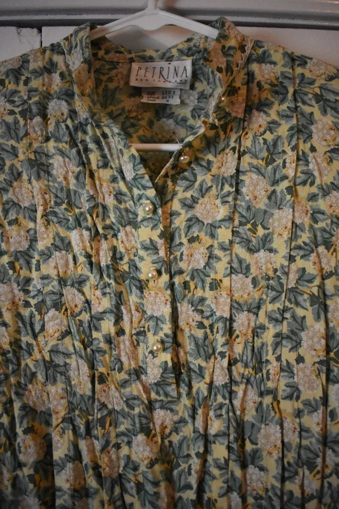 Vintage Petrina & Company floral prairie dress with pockets
