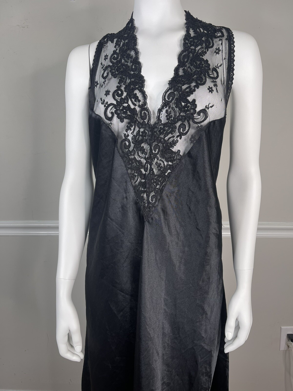 VTG CIRCA 2000 Women’s Black Laced Bodice sexy Satin maxi Nightgown Dress L Y2k