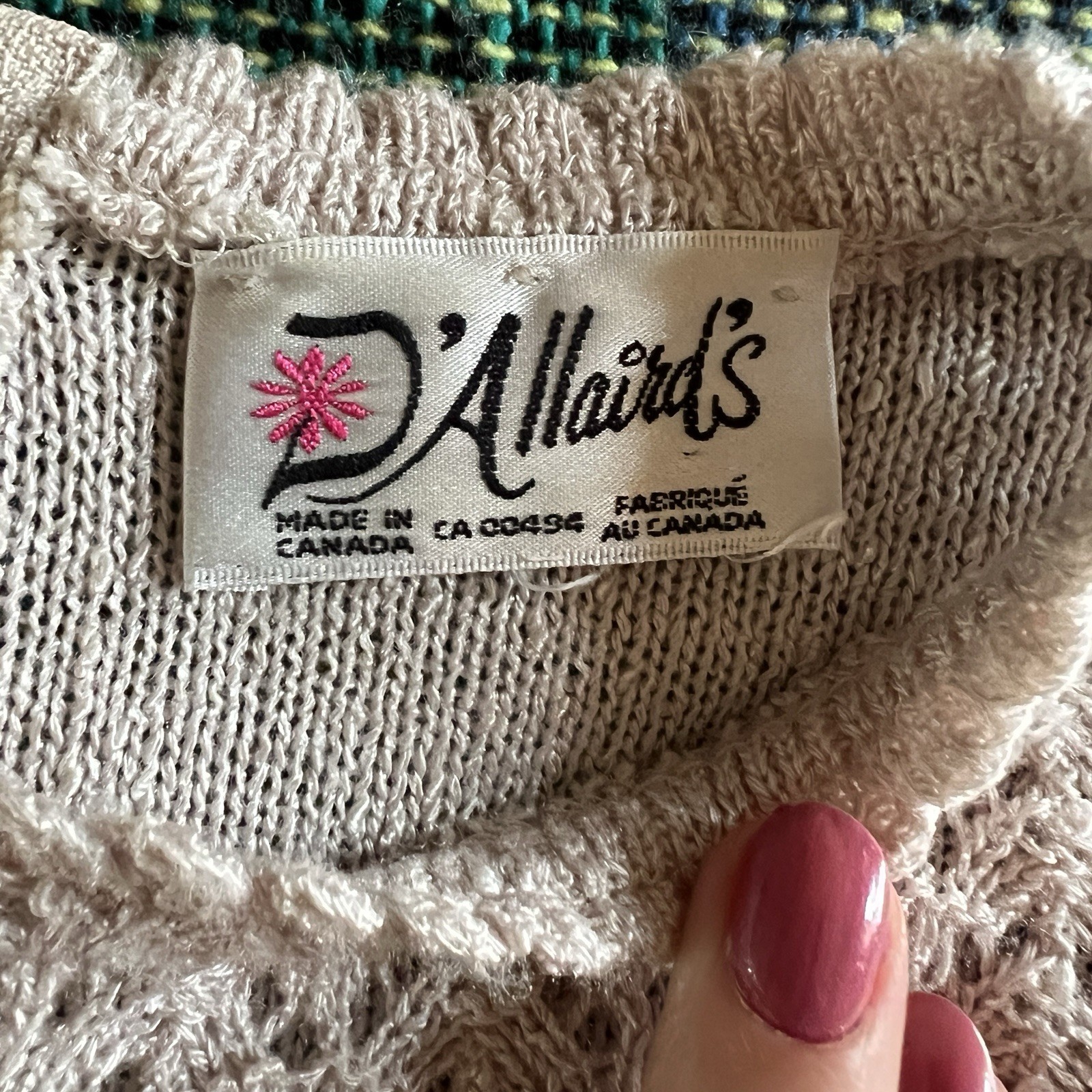 Vintage 70s/80s D’Allaird’s Beige Cotton Boucle Top – Medium – Made In Canada