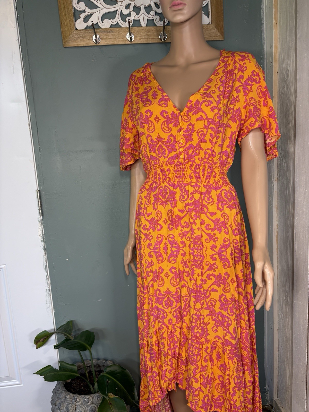 Vintage Orange Pink Patterned Asymmetrical Hem Button Front Short Sleeve Dress