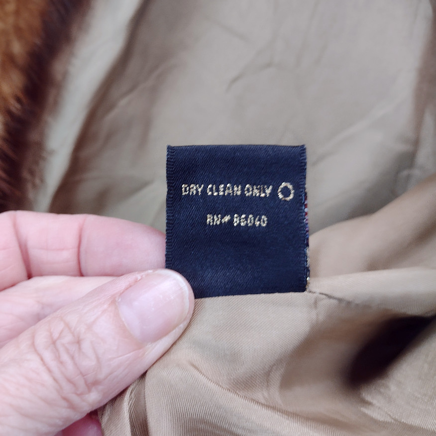 VTG Lily and Taylor Womens Jacket Medium Tan 100% Wool Fur Trim Made USA
