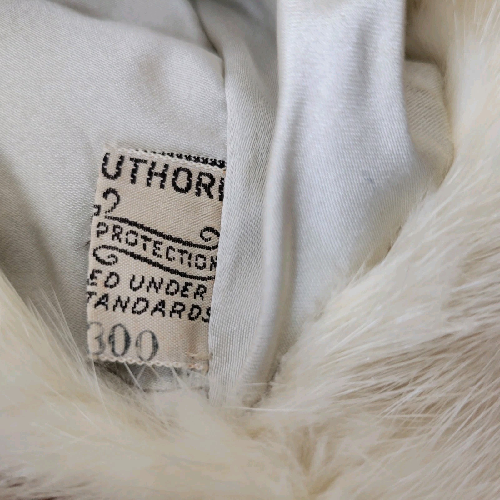 Vintage Szor Label Authority #L118300 Saga Mink Selection Cream Rabbit Fur Coat