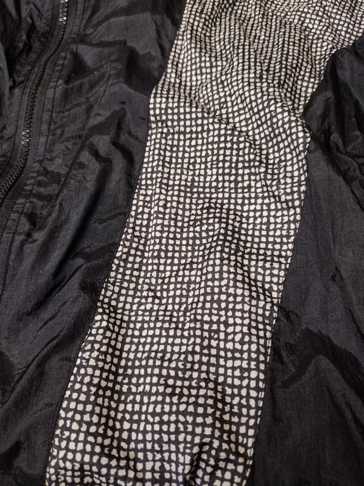 Vintage 2X Pro Spirit 90s Windbreaker Nylon Black White Print Womens Plus Comfy