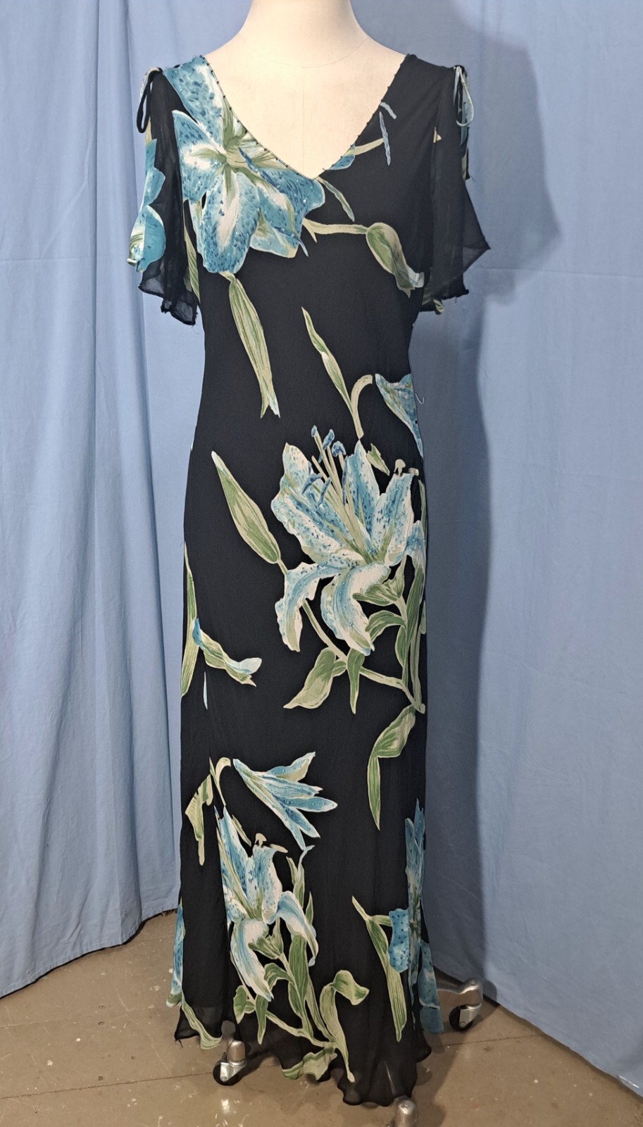DRESS BARN RAYON TROPICAL FLORAL PRINT DECO INSPIRED GOWN WITH SLIP