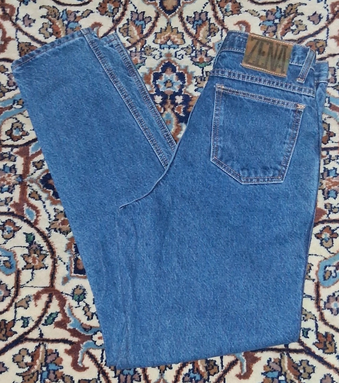 Zena Mom Jeans High Waisted Tapered Leg Medium Wash Blue Denim Womens 8 Vintage