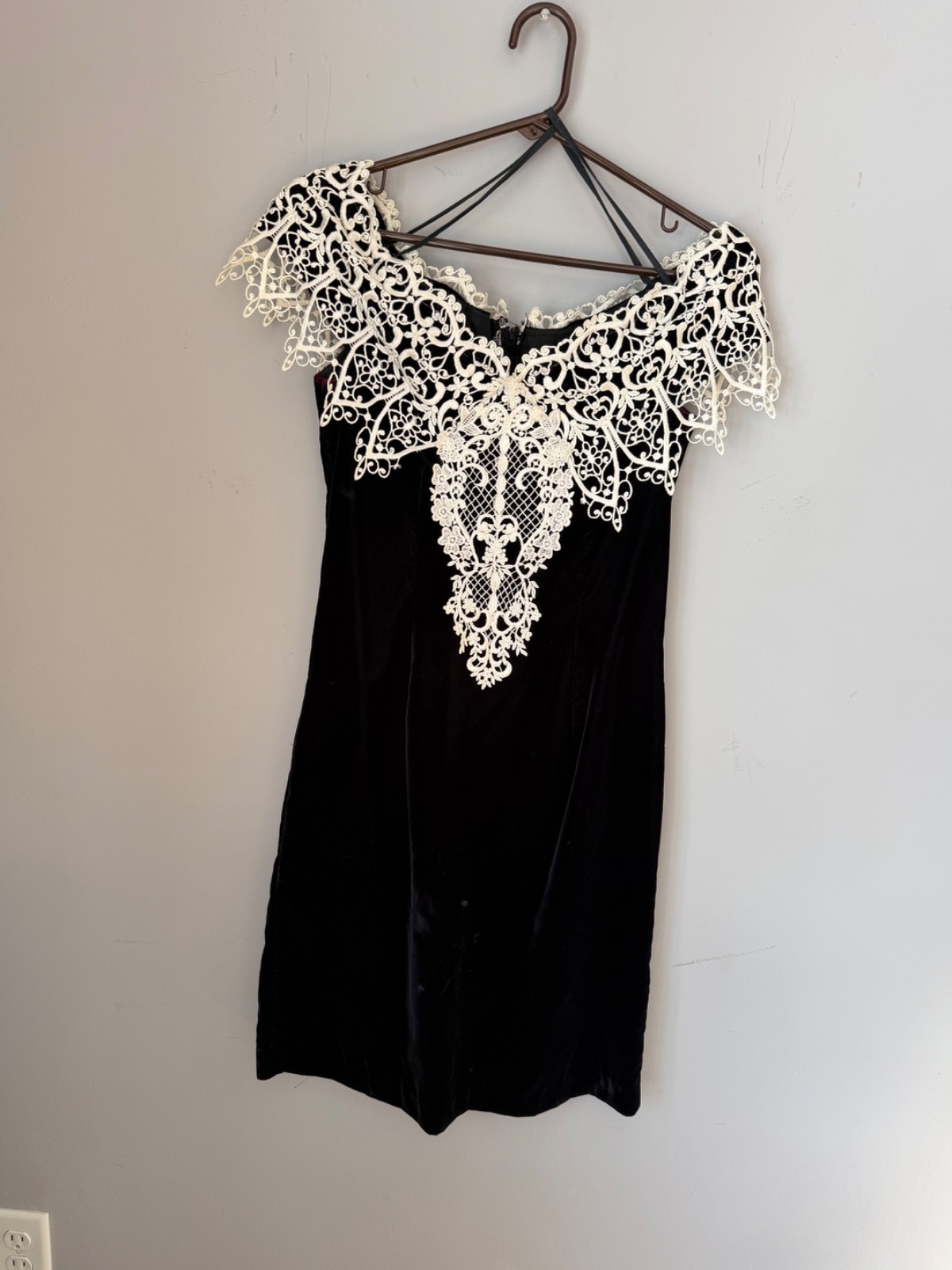 Vintage Loralie Floral Lace Brocade dark purple velvet dress women’s size 2