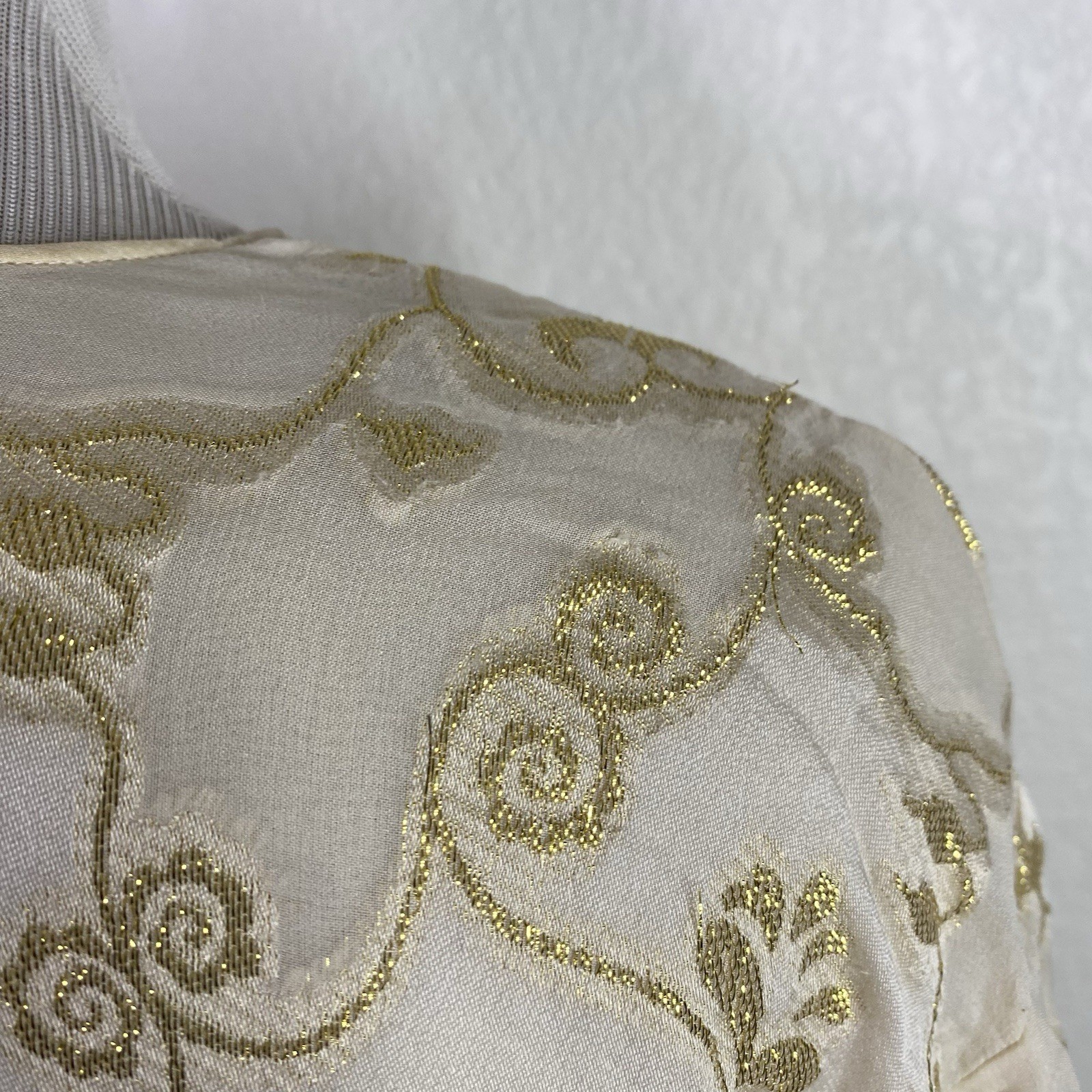 Vintage Lingerie Collection Womens Size Large 100% Silk Cream Gold Kimono Robe