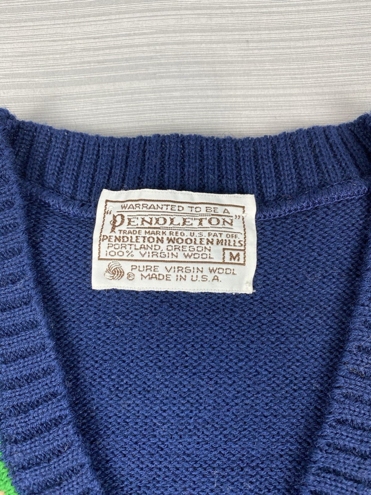 Pendleton Navy 100% Virgin Wool V-Neck Sweater Medium Vintage NWT