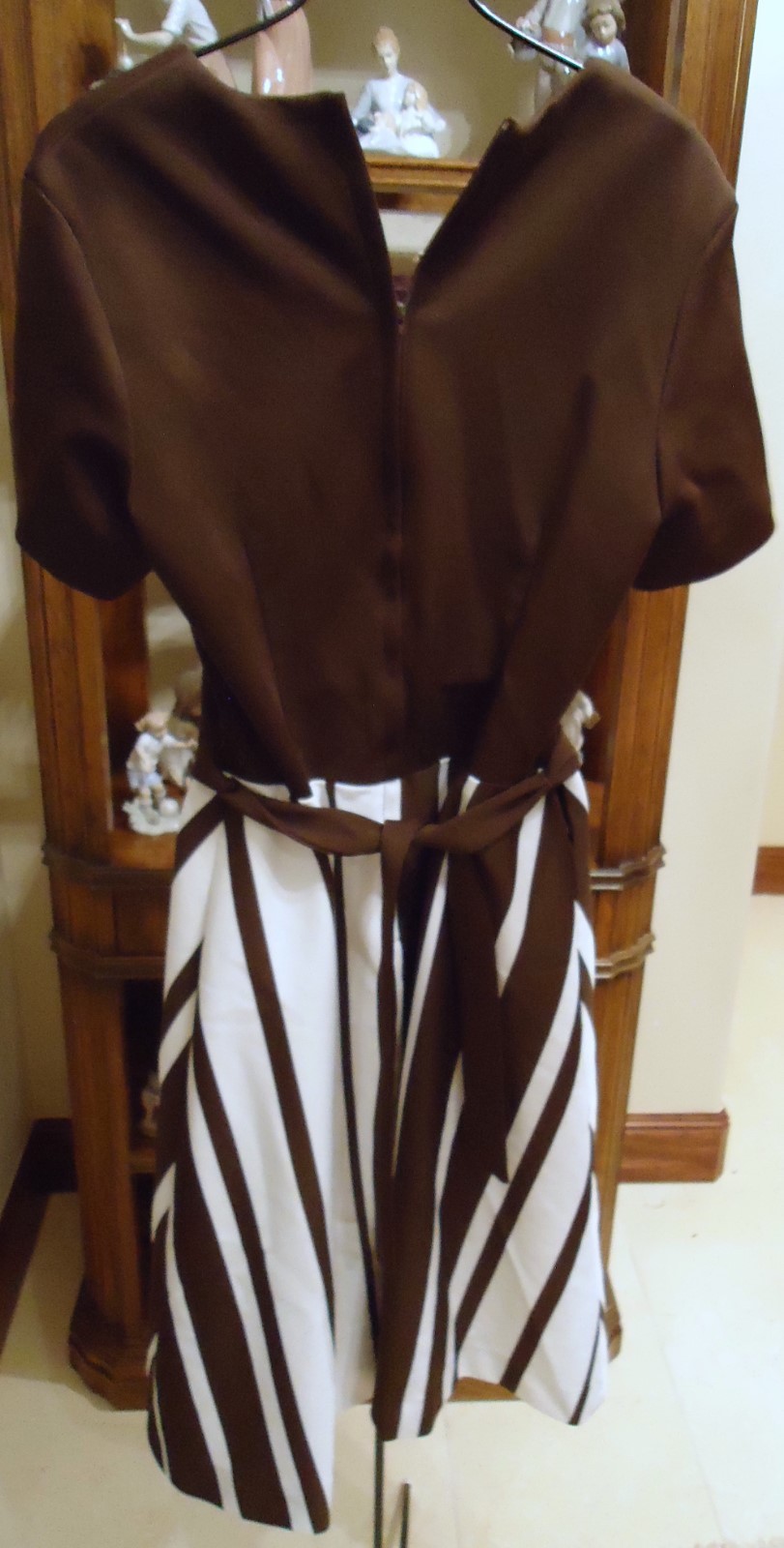 NOS Vtg 70s Midcentury Brown White Striped Dress Jones sz 14 Full Sweep Hem 68″