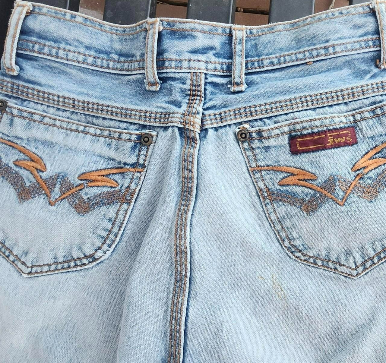JWS Denim Cutoff Shorts Womens 29 Light Wash Distressed Lightning Pockets 90s