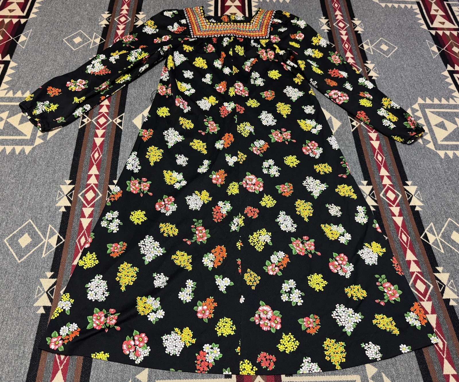 Newton Centre Vintage Floral Sweater Dress Womens 6 Black M2