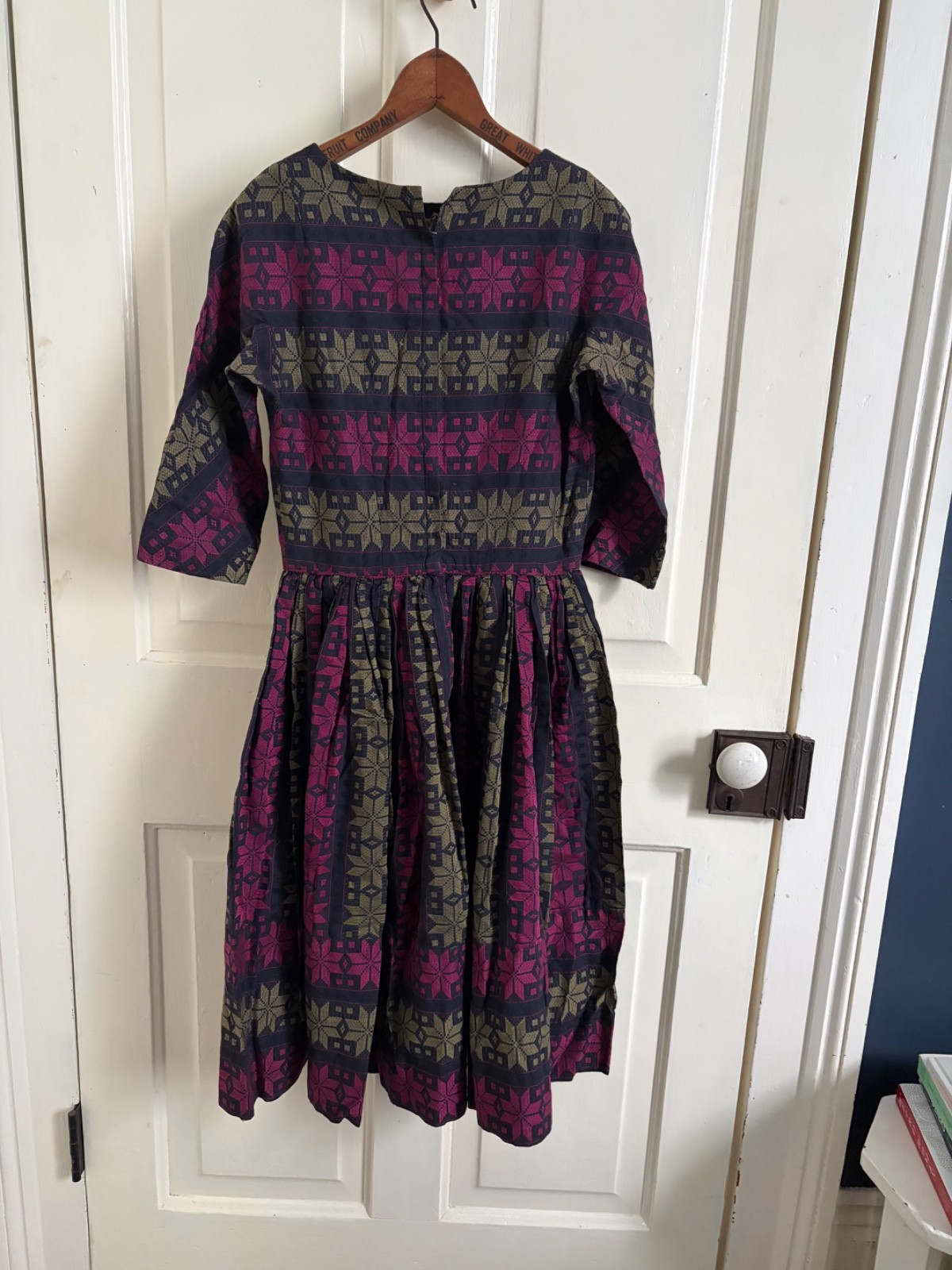 Vintage 1950s Miss Trude Jr of California dress Day WOVEN COTTON (ikat ish) SM.