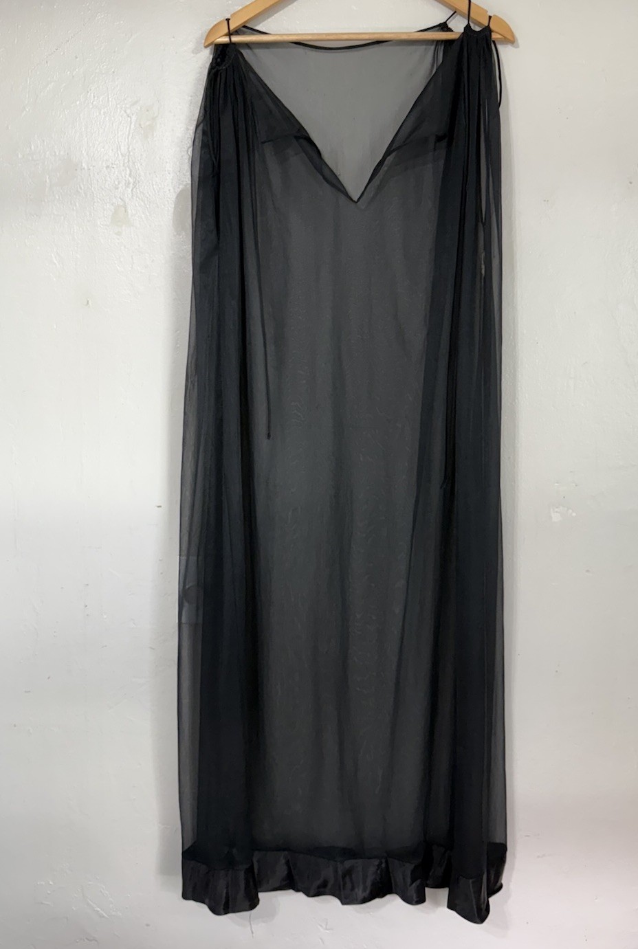 Vintage 60s Eyeful By The Flaums Nightgown Negligee Nylon 34 Black Grecian USA