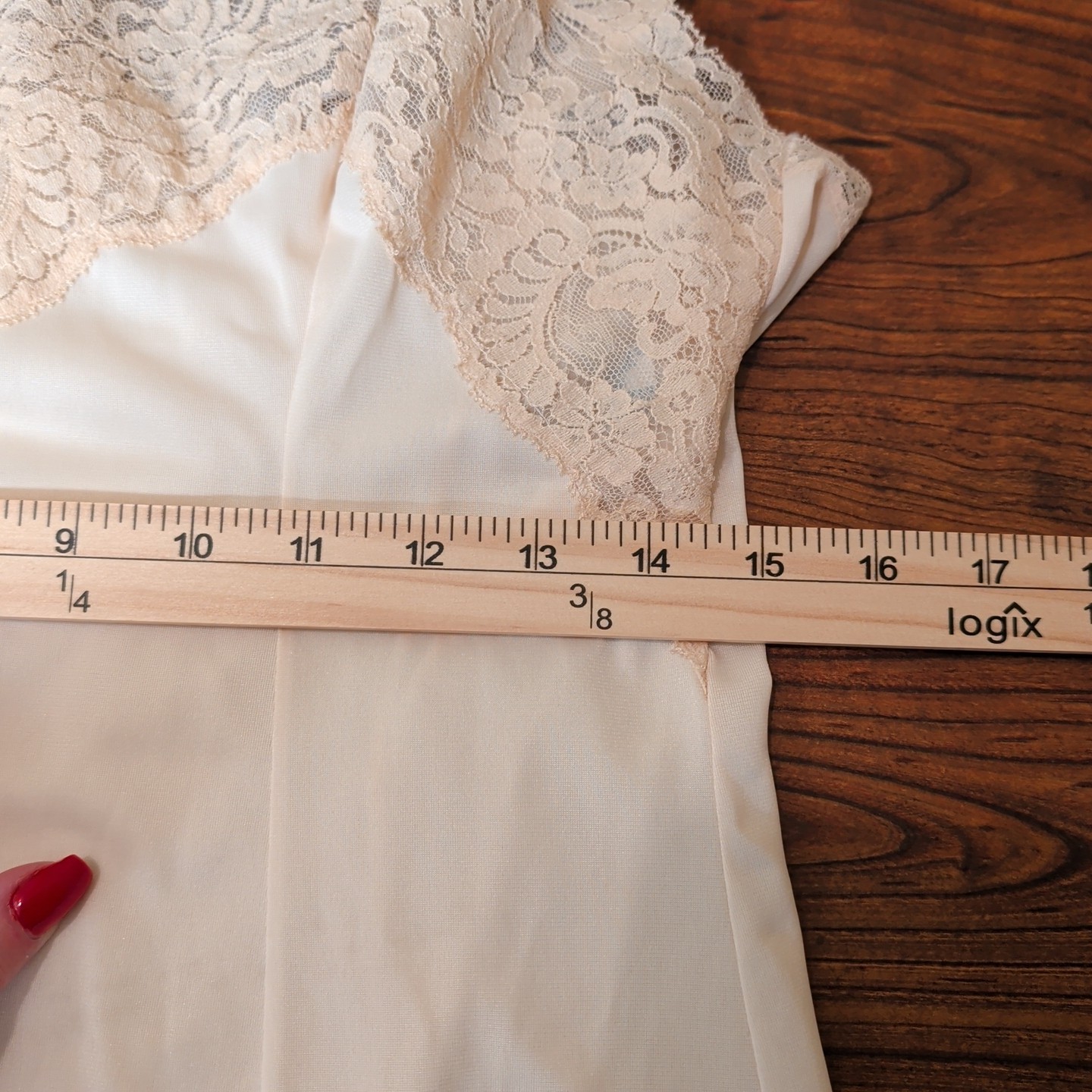 Vintage Wonder Maid Non Cling Slip Ivory Cream with Lace Size 36