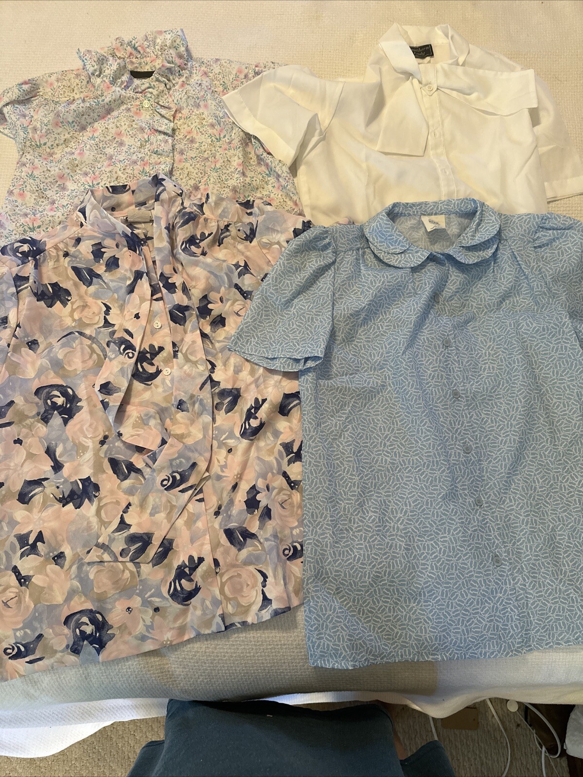 Vintage Lot Of 4 Short Sleeve Ladies Button Up Blouses Shirts Sz 7/8 9/10