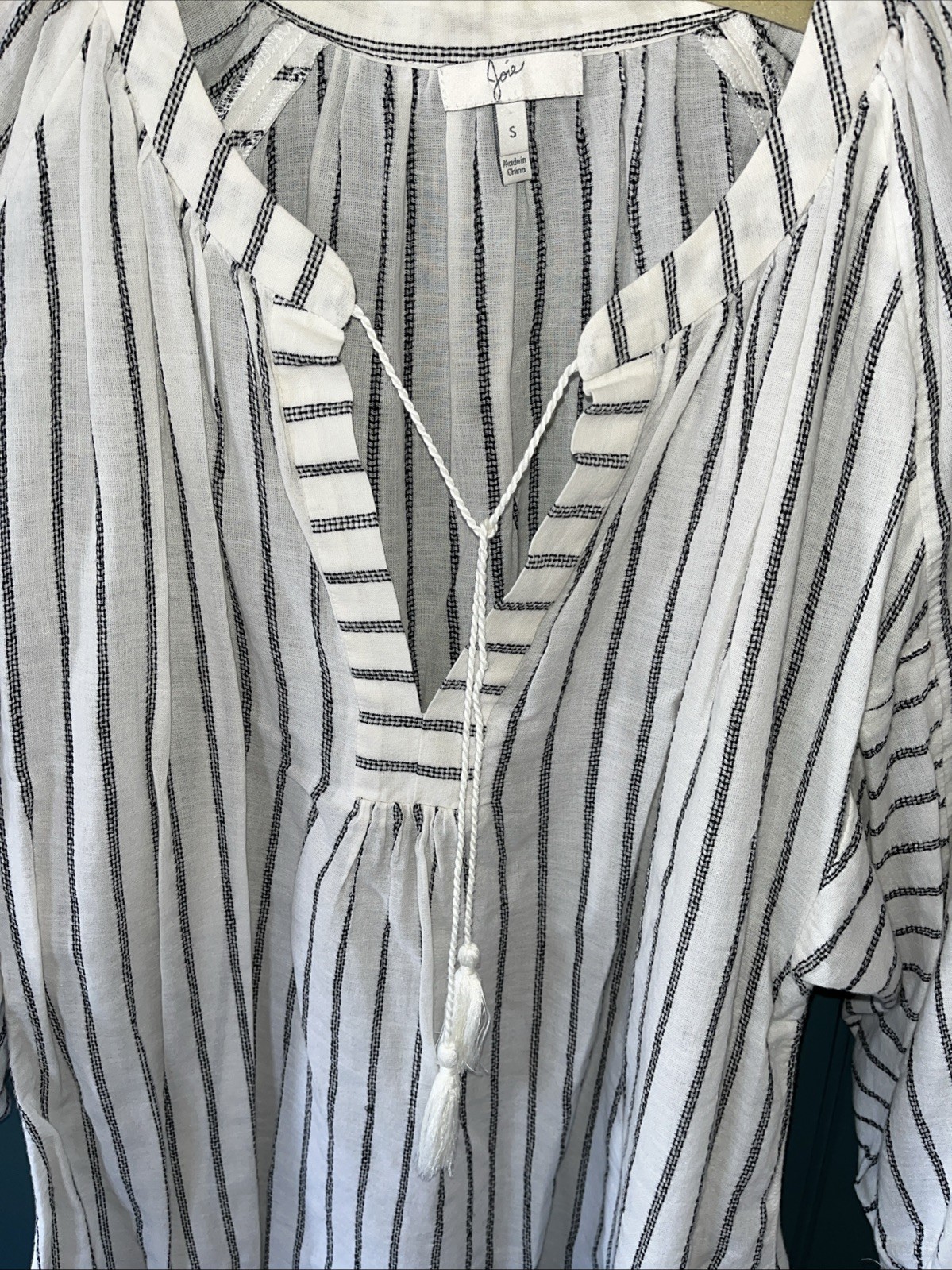 Vtg Jore Women S Half Sleeve Top Blouse White With Black Strips V Neck