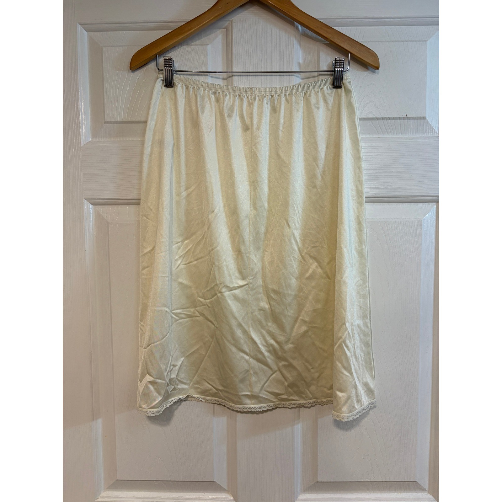 Vanity Fair Vintage 90s Ivory Nylon Half Slip Lace Trim Cream Off White Large