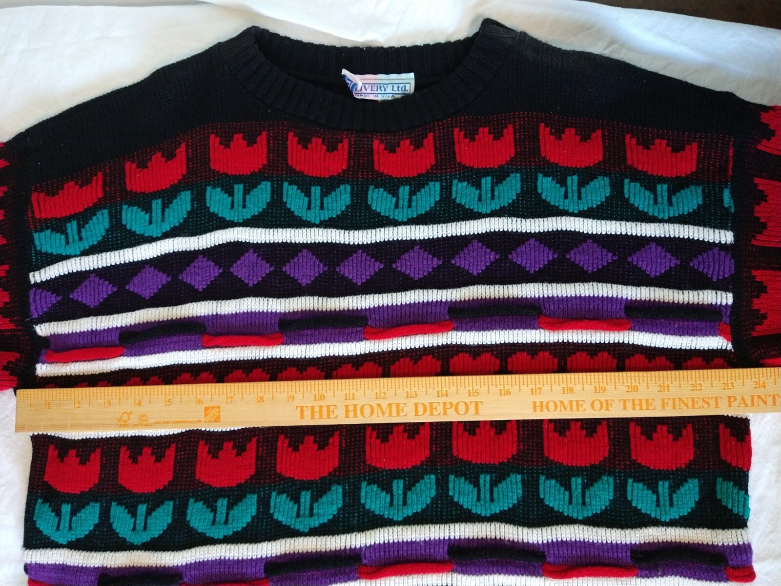 Delivery Ltd Sweater Hearts Tulips Bows Hugs Kisses Love Large Made in USA