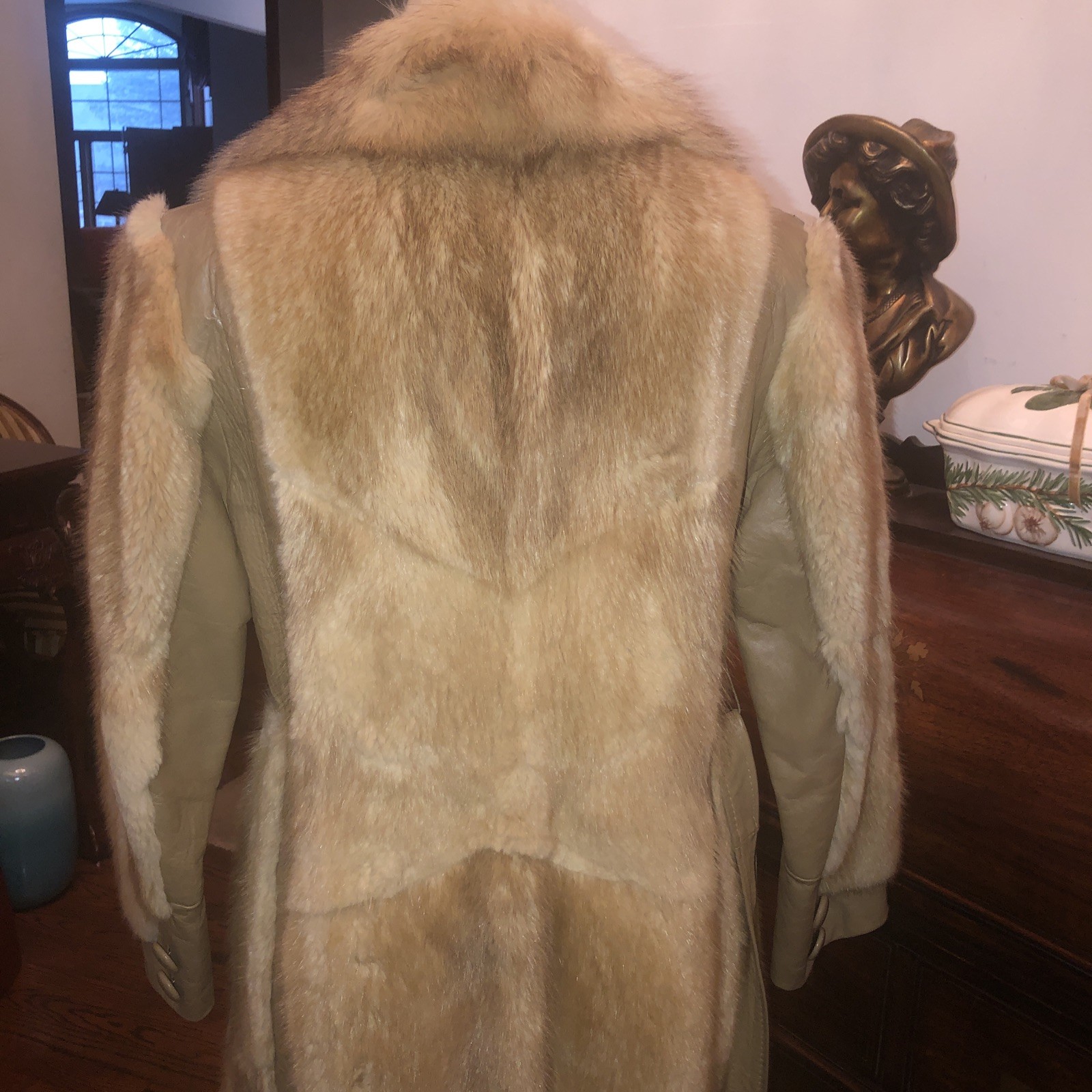 Vintage Tan Leather Trim, Fox Collar, Fur Coat. By J.l Hudson, Size Small 1970s