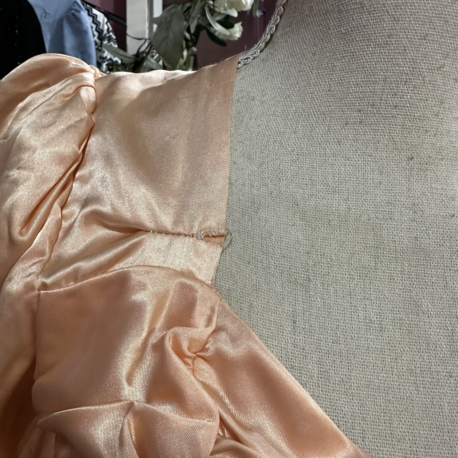 Vintage 80s Does 40s Liquid Satin Prom Party Dress Fit & Flare Peach Pink XS