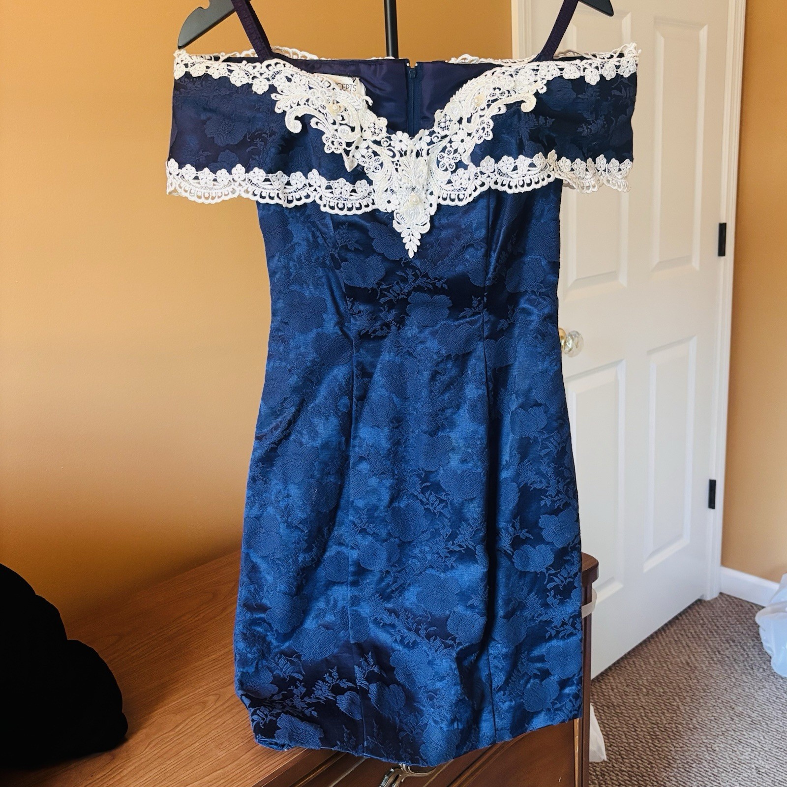 Vintage Blue Navy 80s 90s Floral Lace Off Shoulder Short Dress Sz 3 Timeless