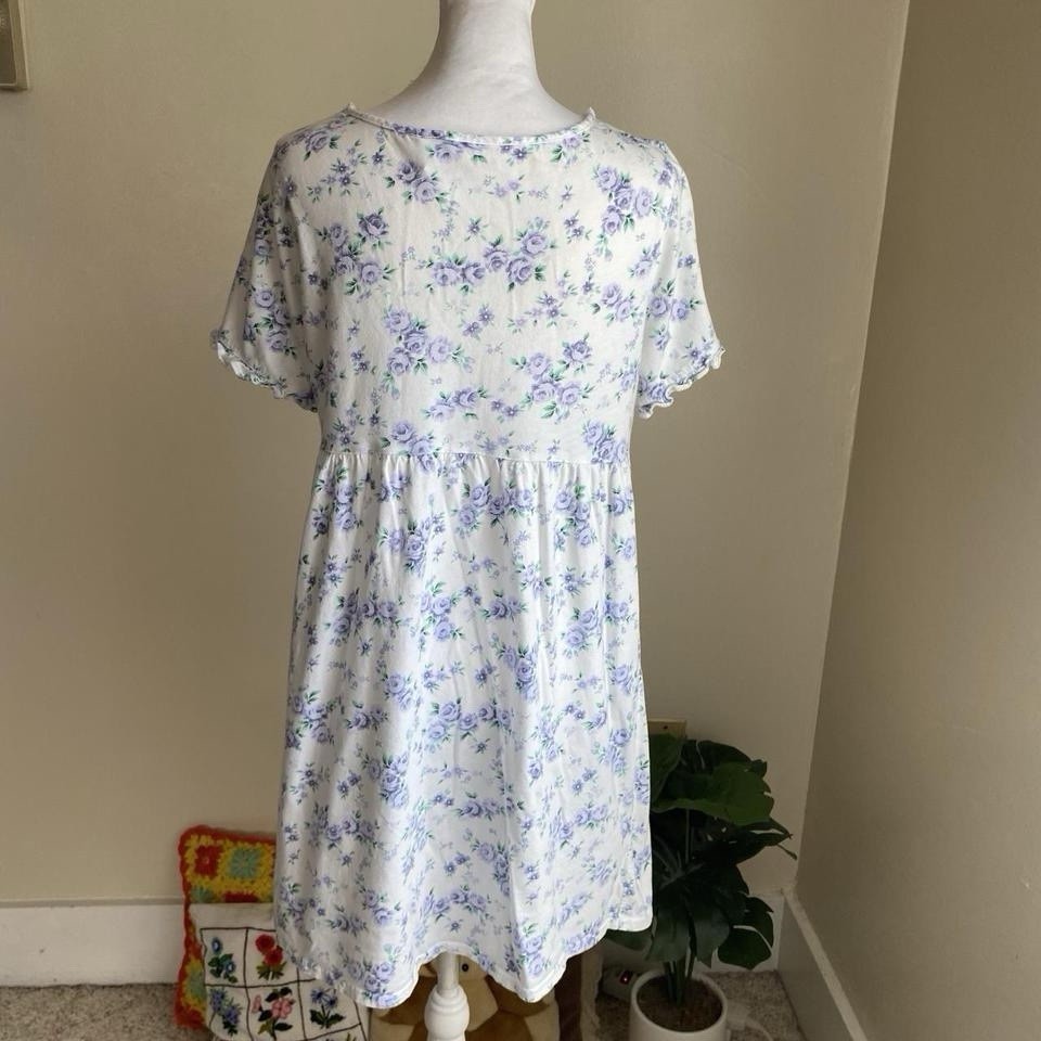 Vintage White Floral Mini Sleep Dress