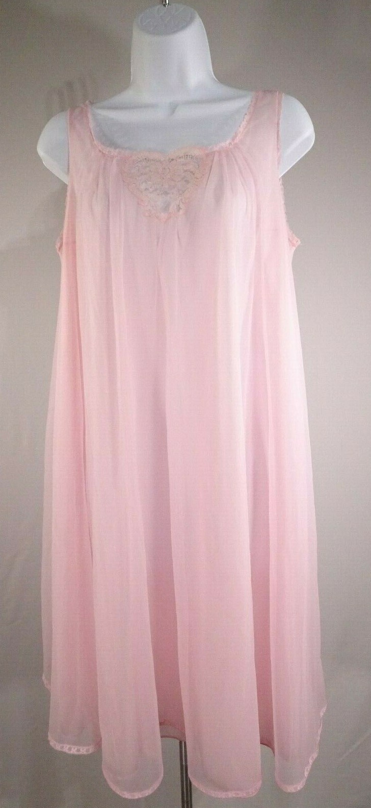 Vintage Vanity Fair 100% Nylon / Heart Shape /Pink Lace Baby Doll Lingerie Sz S