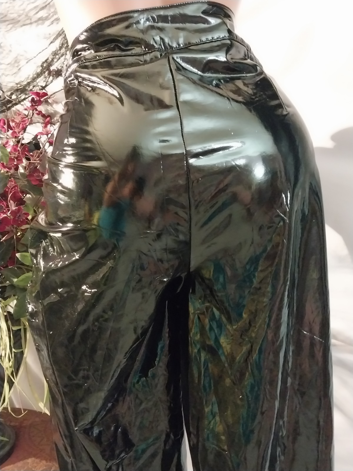 VTG RUBBA STICKY BOMBSHELL SHINY SILKY REFLECTIVE PANTS PVC VINYL GLOSSY 40/42