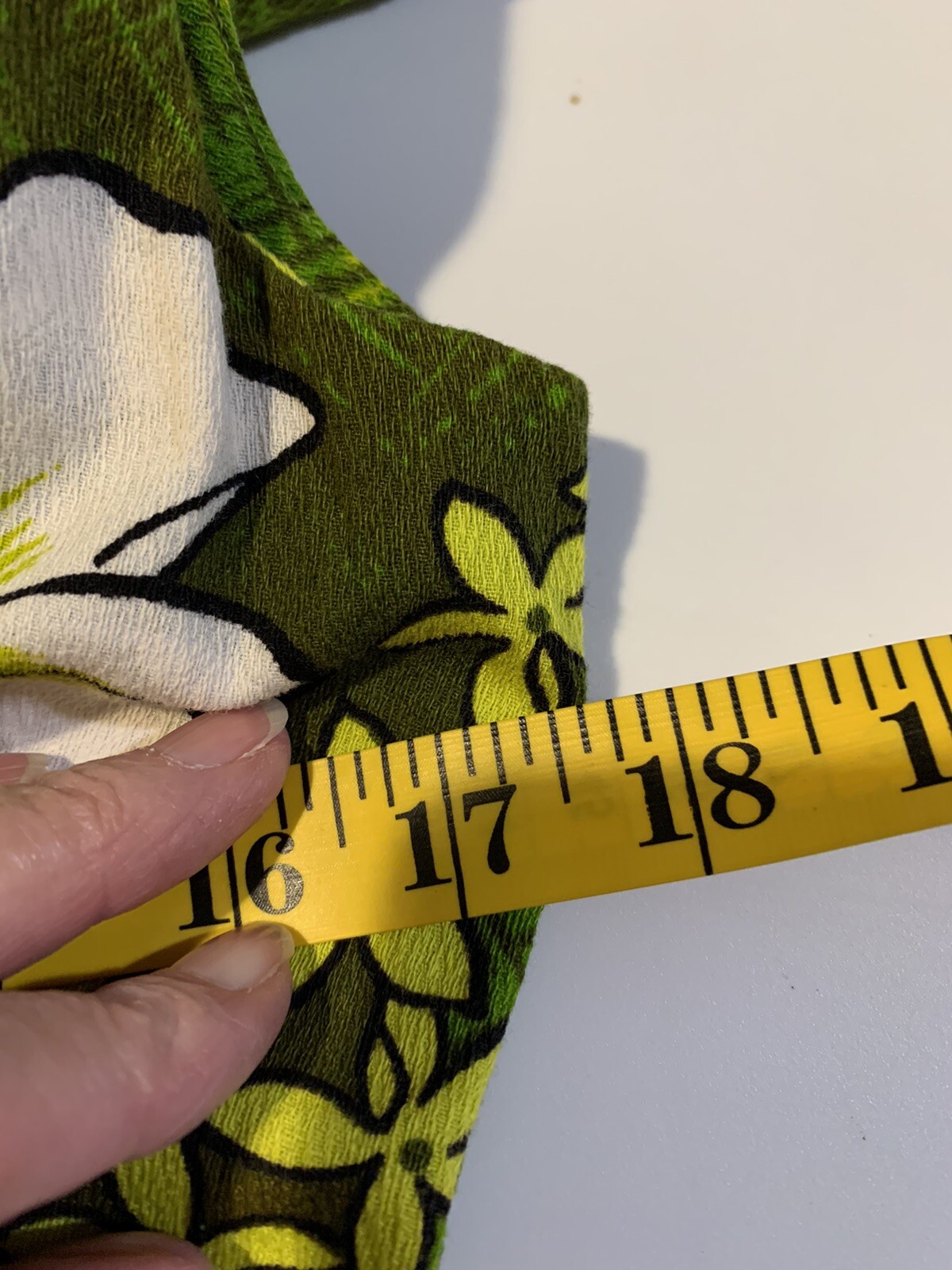 ❤️Vintage HAWAII NEI Hawaiian 70’s HONOLULU Lime Green Hibiscus Floral Dress