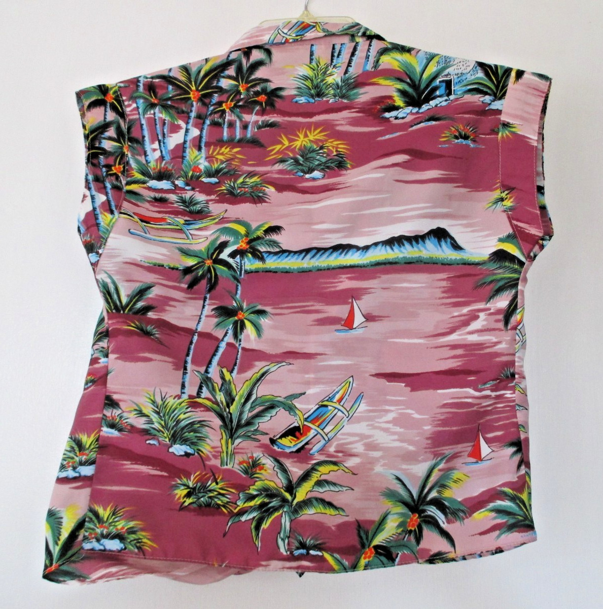 VINTAGE HAWAIIAN TIE FRONT CROP SMALL BLOUSE EZ CALIFORNIA 100 % POLYESTER