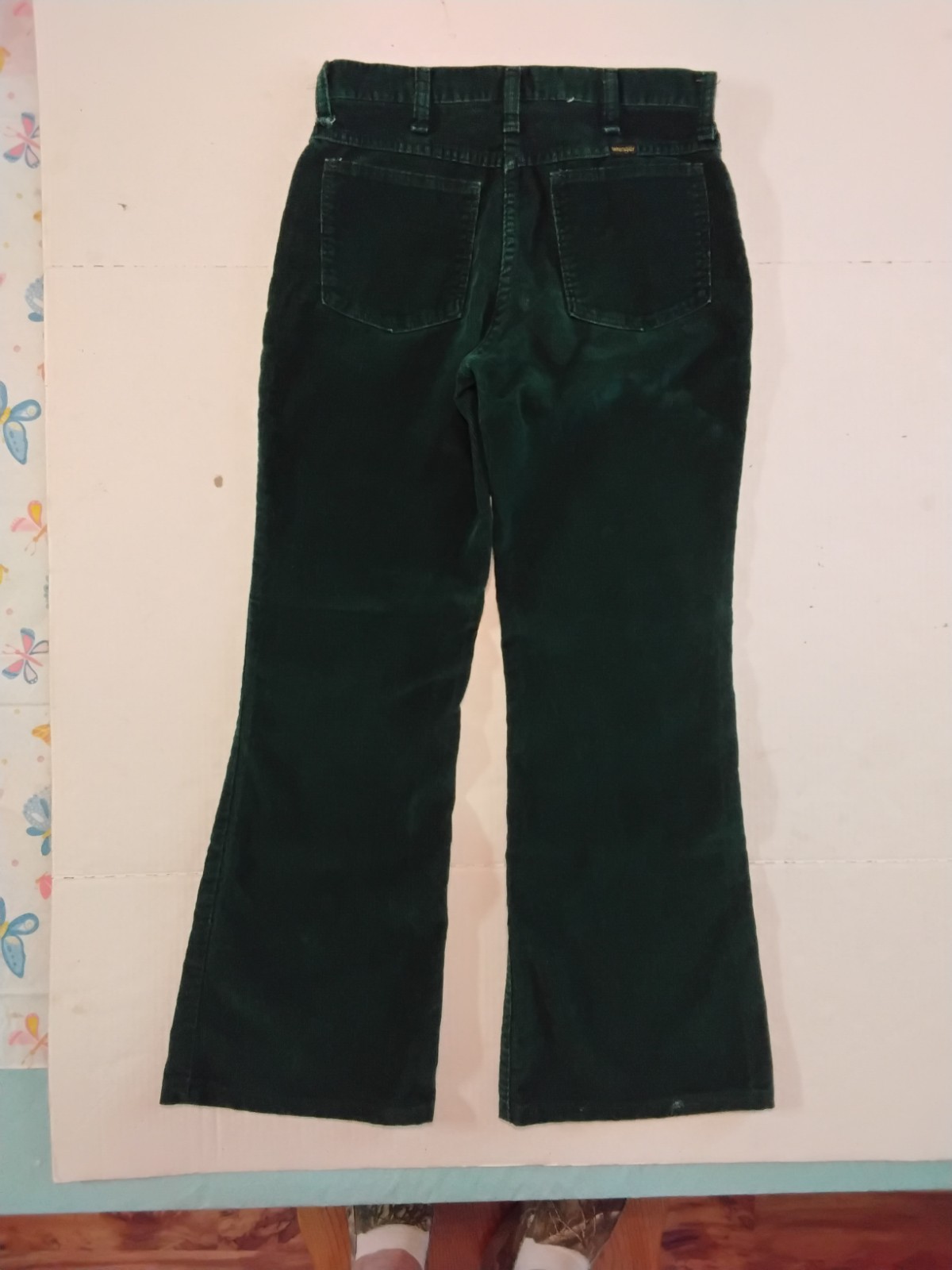 VTG 70s Wrangler Green Corduroy Bell Bottom Jeans Women’s 28×28 Hippie Boho