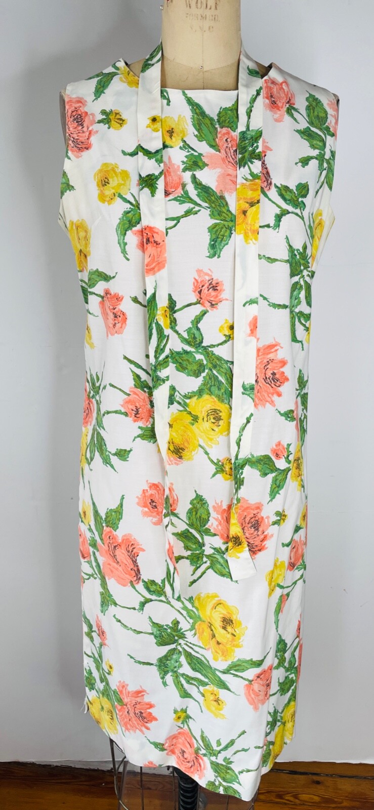 VTG 60’S HANDMADE WHITE CORAL YELLOW CABBAGE ROSE PRINT SHIFT DRESS W BELT*S/M