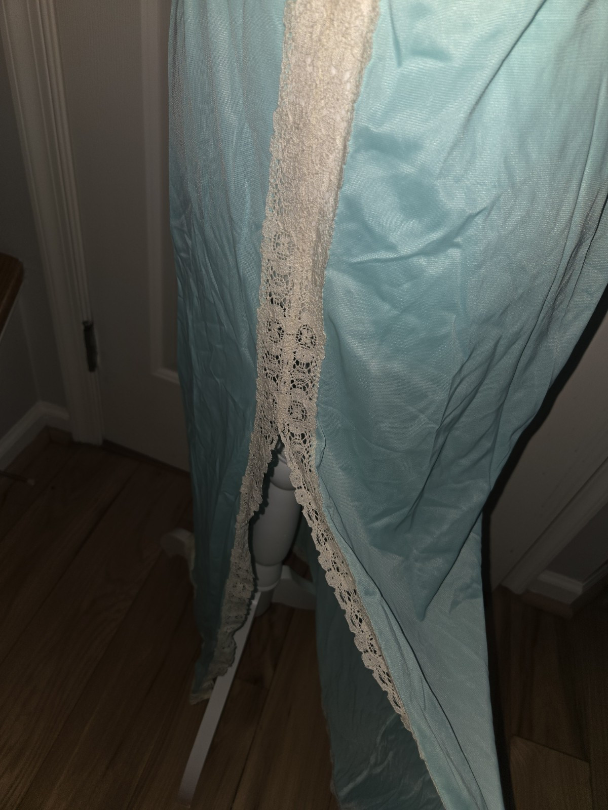 Vtg. Sears Long Light Blue Lace Elastic Waist Side Slit Slip Skirt Medium