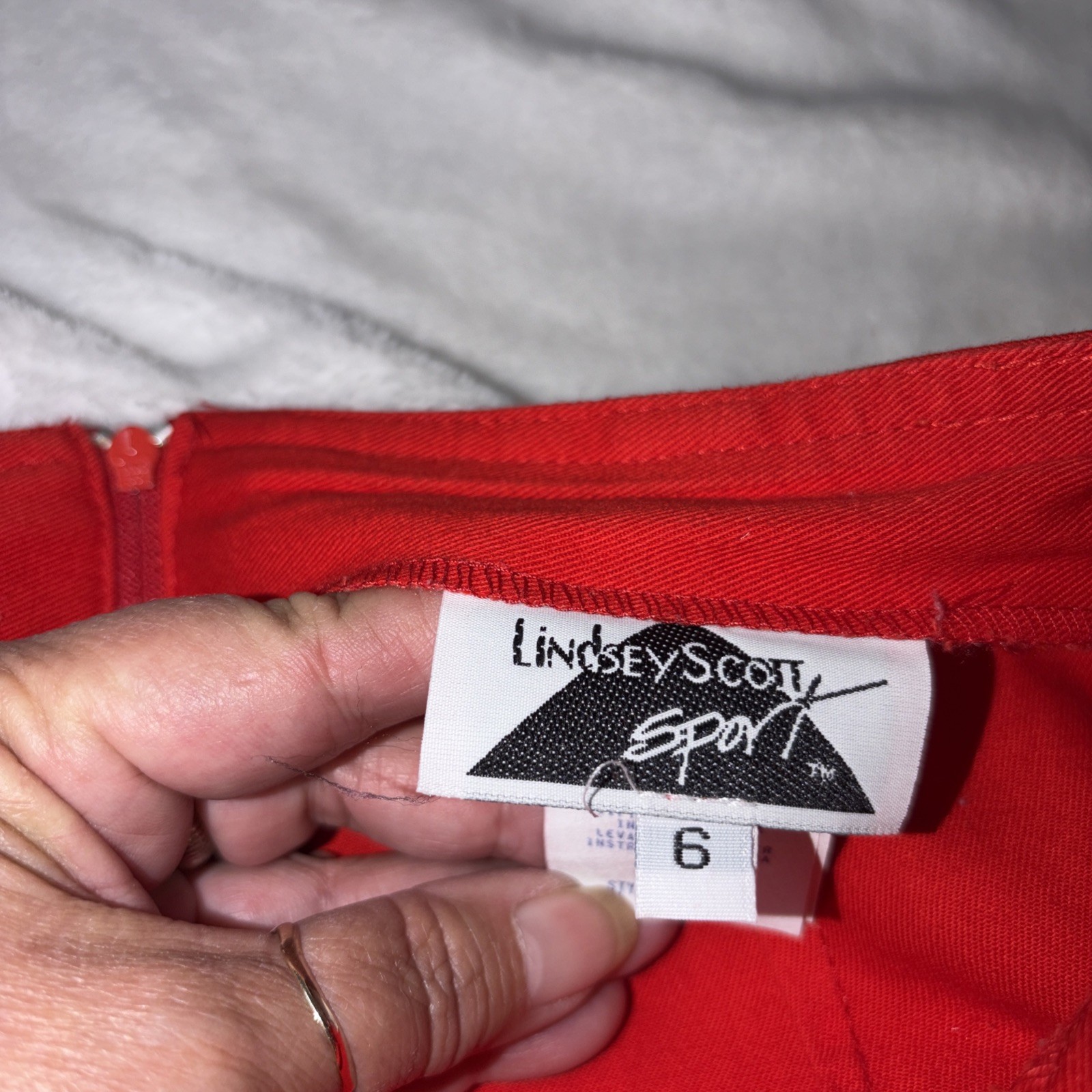 Vintage Lindsey Scott Sport 80s Size 6 Pencil Skirt Career Wear Preppy Classic