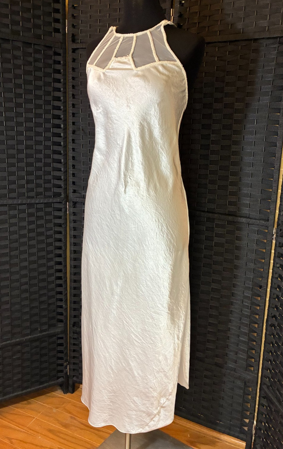 Vintage VICTORIA’s SECRET Ivory LONG NIGHTGOWN Small HALTER BACKLESS Gold Label