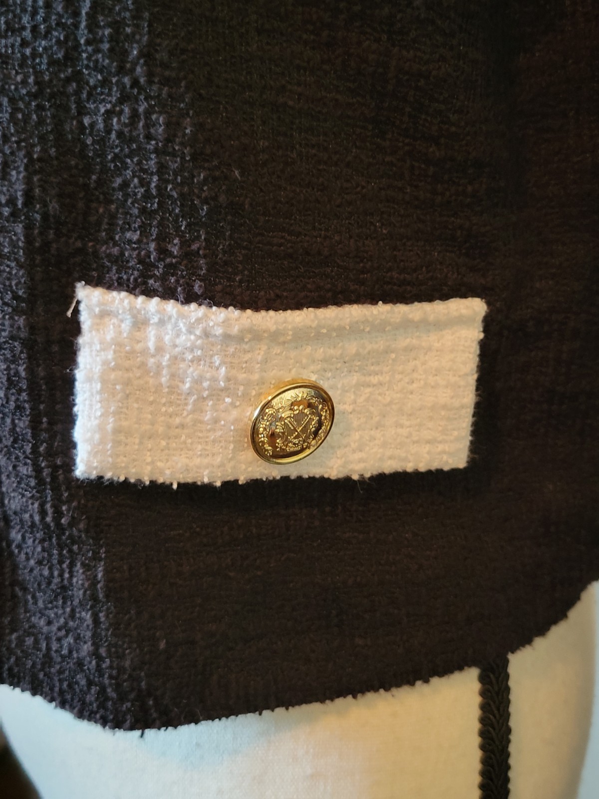 90s Preppy Black w/ White Trim Knit Longsleeve Crop Top, Gold Buttons, Size L