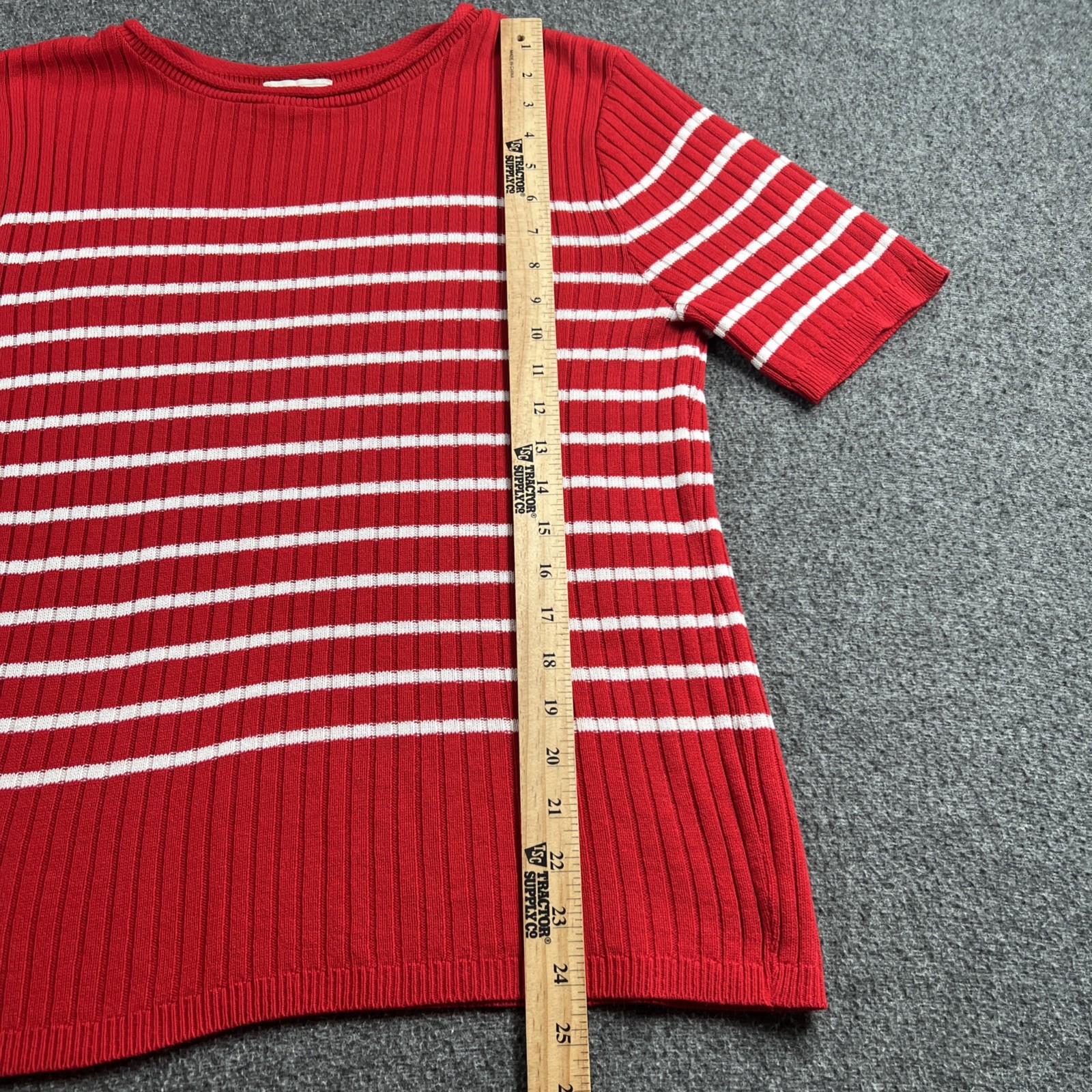 Vintage 80’s Large Ribbed Knit Pullover Sweater Red Striped Made in USA Acrylic
