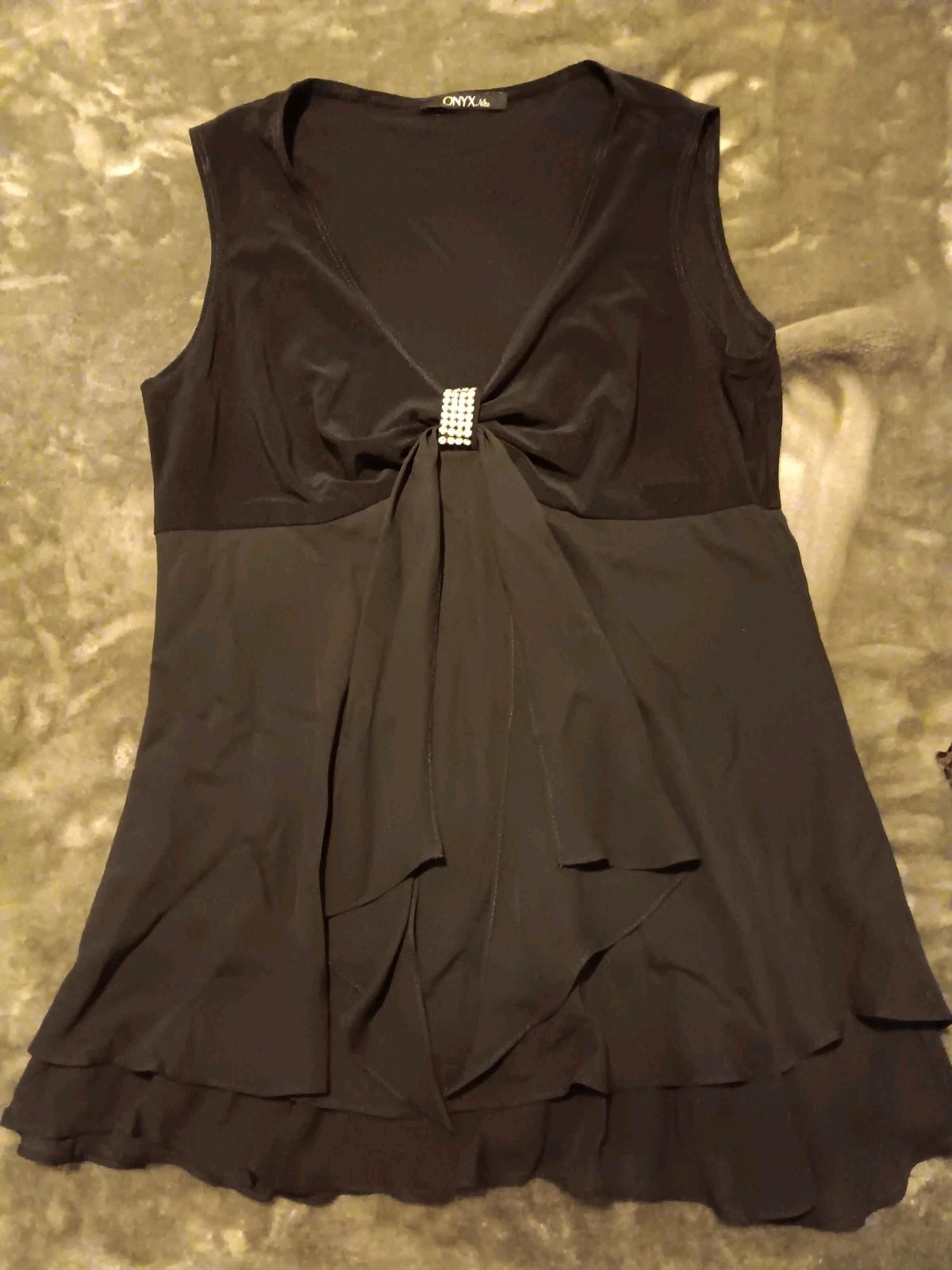 Vintage Onyx Nite Top Black Chiffon Layers Rhinestone Brooch Small EUC Vamp Glam