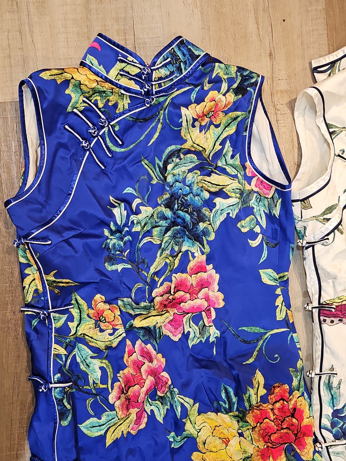 6 – Silk Chinese Cheongsam Dresses Size Large Pre Owned Excellent & 1 XL NWT