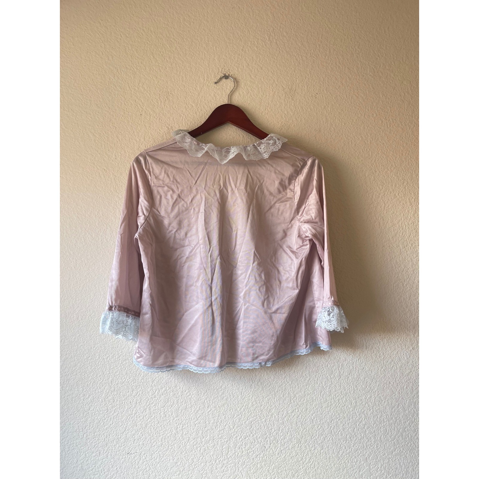 Vintage Pink Purple Satin Lace Trim Bed Jacket Tie Front Medium