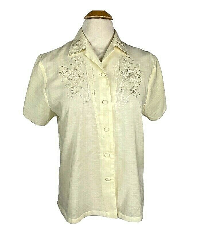 Vtg. DAFFODIL Women’s Ivory Embroidery Cut-Out Button Front Blouse Top Size: L