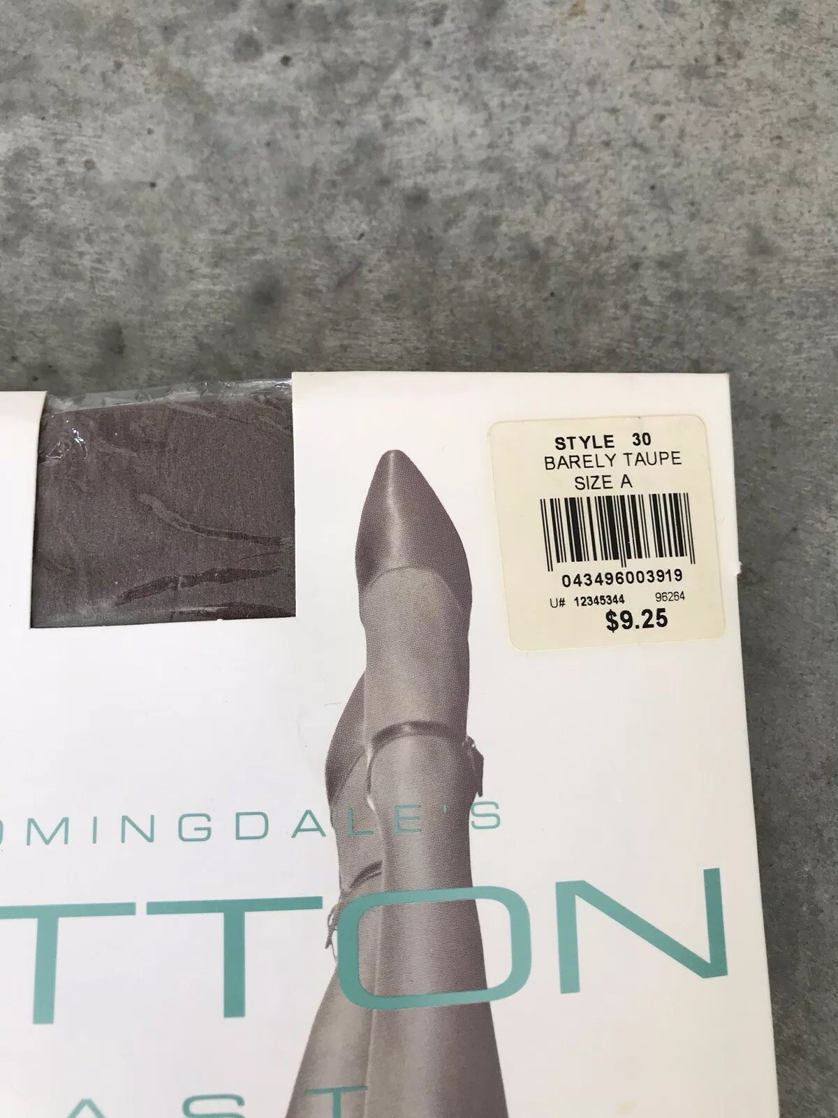 Bloomingdale’s Barley Taupe Style 30 Pantyhose Size A