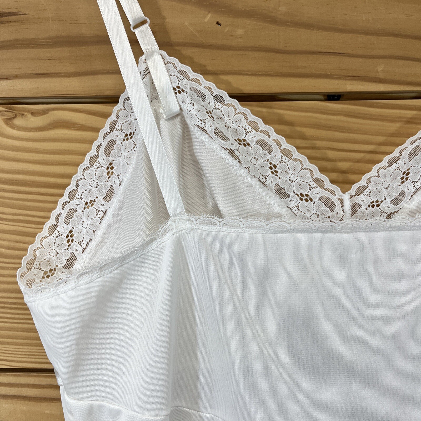Vtg Vanity Fair Full Slip 36 White V-Neck Lace Trim Nylon Antron Made in USA B84