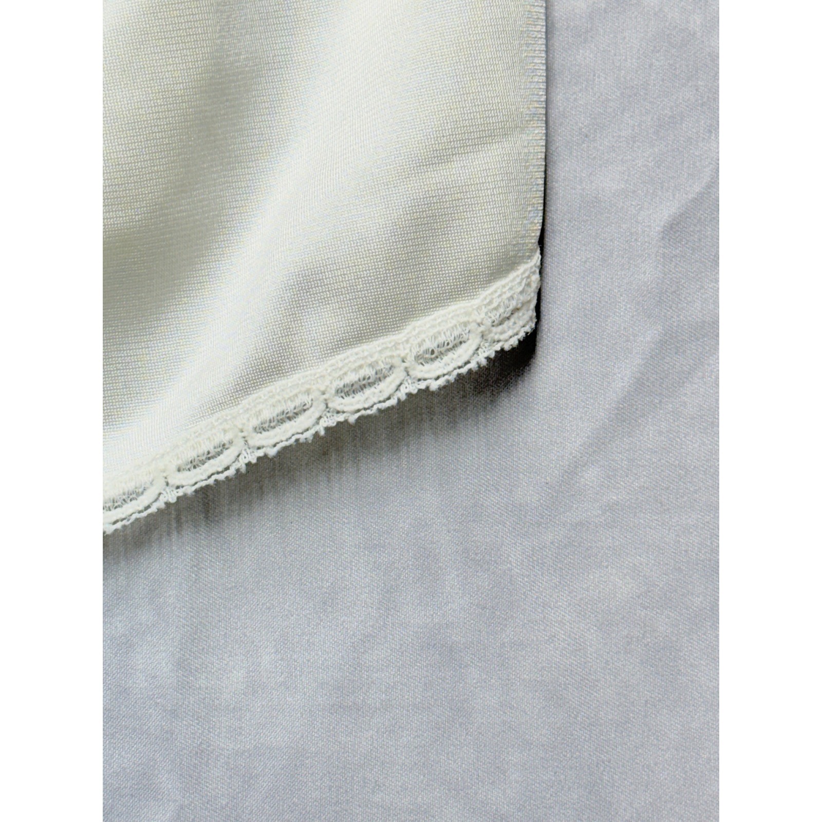 Vintage Cream Half Slip sz S Lace Trim Elastic Waist Lingerie Undergarment Skirt