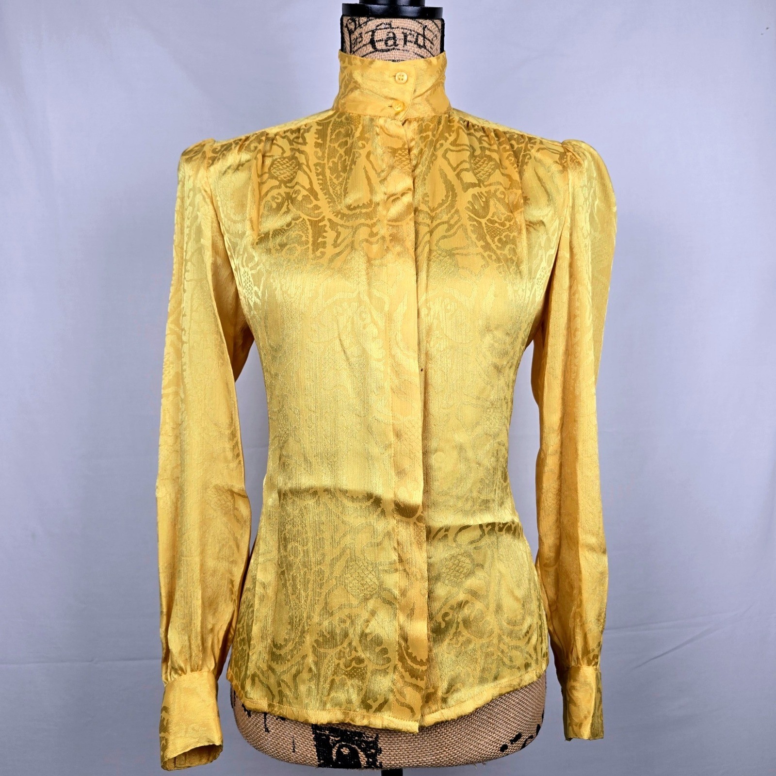 La Chine Classic Galinda Wang Vtg. Mustard Yellow Paisley Jacquard Bow Blouse 4