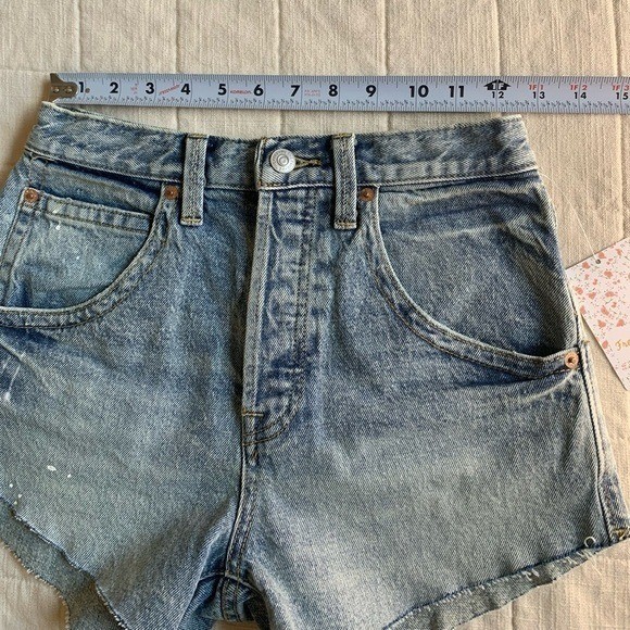 NWT Free People x We the Free Taliesin Cutoff Short in Mid Blue Size 25